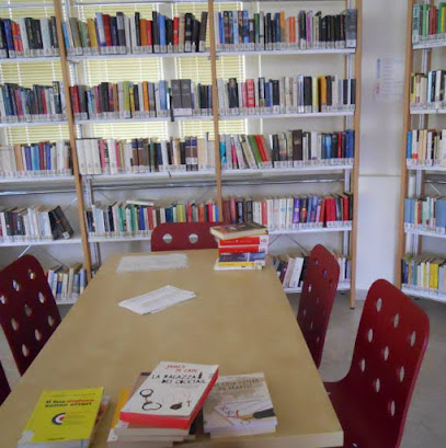 Biblioteca di Lariano